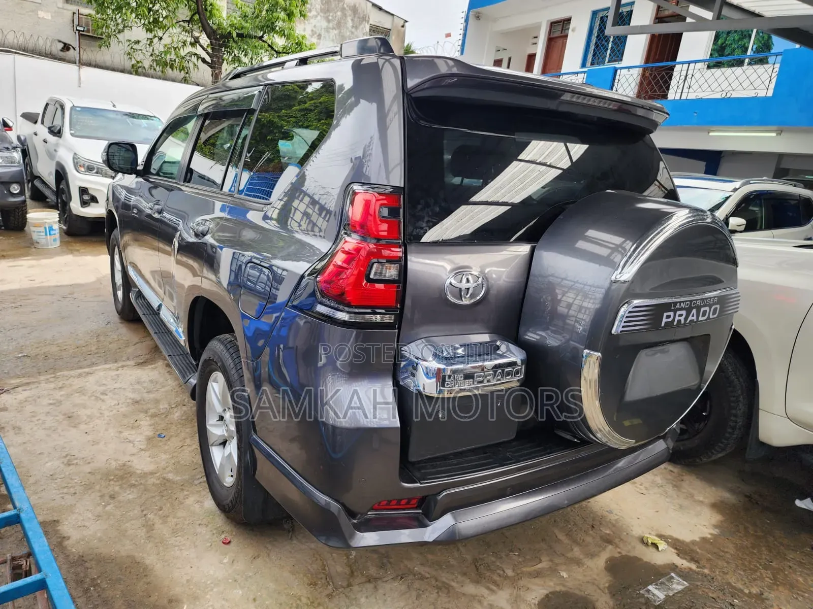 Toyota Land Cruiser Prado 2020 Gray