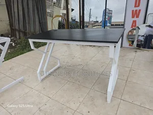 Metallic Frame Office Desk Office Desk.