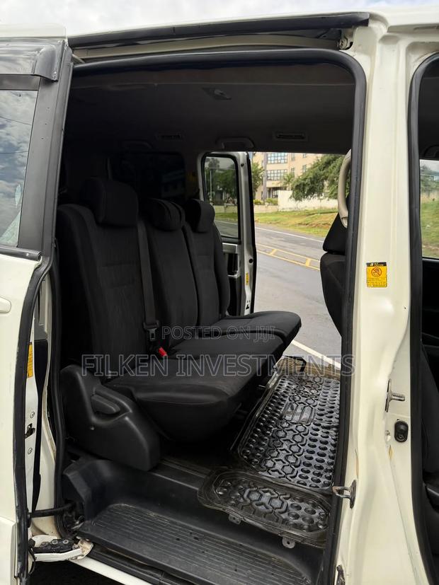 Toyota Voxy 2014 White - thumbnail 7