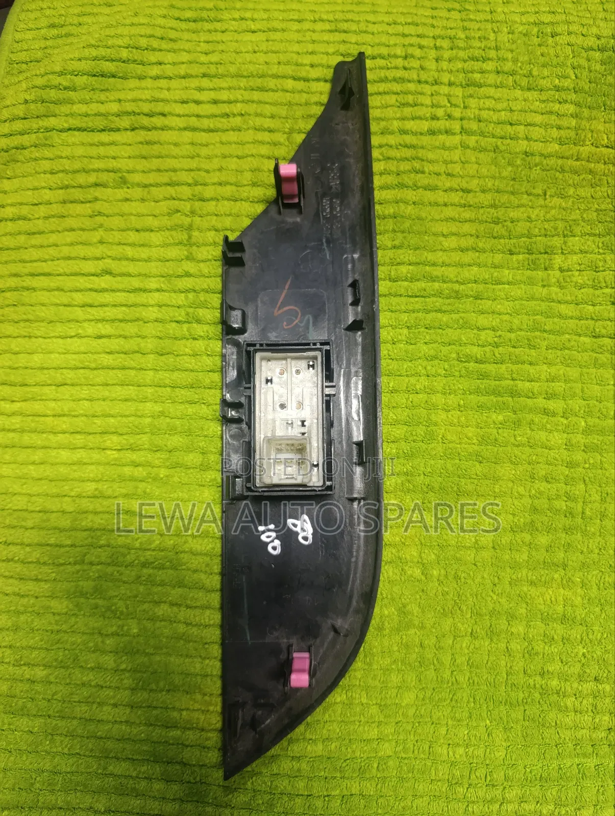 Single Switch For Toyota Hilux Revo
