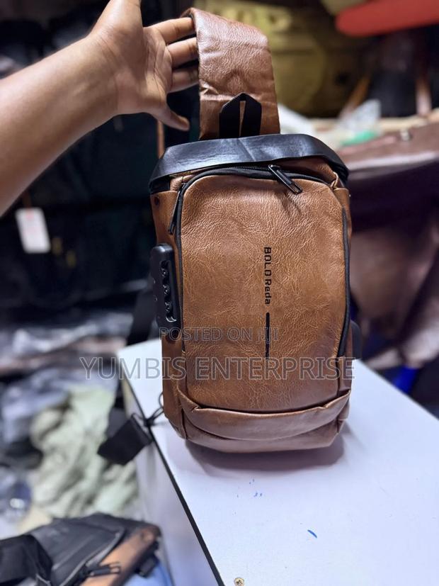 Unisex Quality Shoulder Cross Body Bags With a Quality Strap
