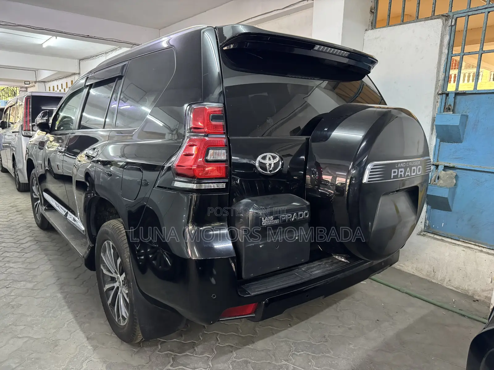 Toyota Land Cruiser Prado 2.8 2019 Black