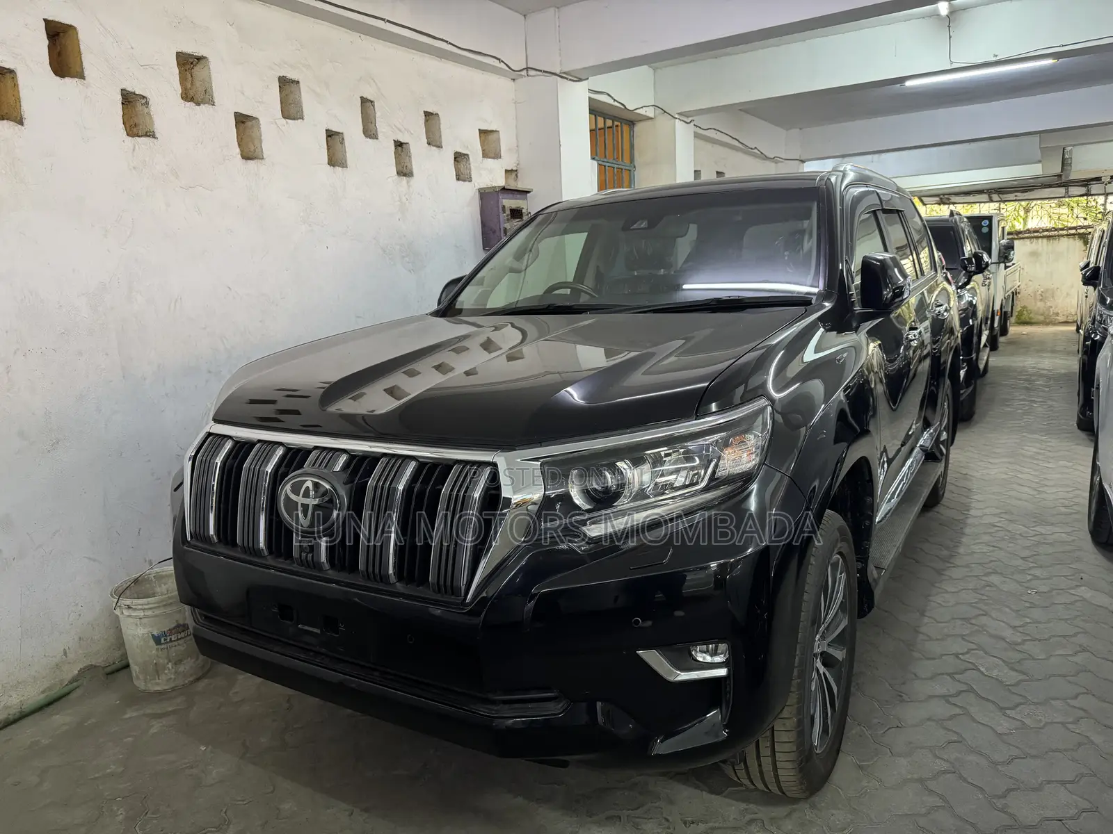 Toyota Land Cruiser Prado 2.8 2019 Black