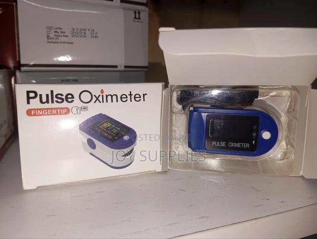 Finger Tip Pulse Oximeter - thumbnail 4