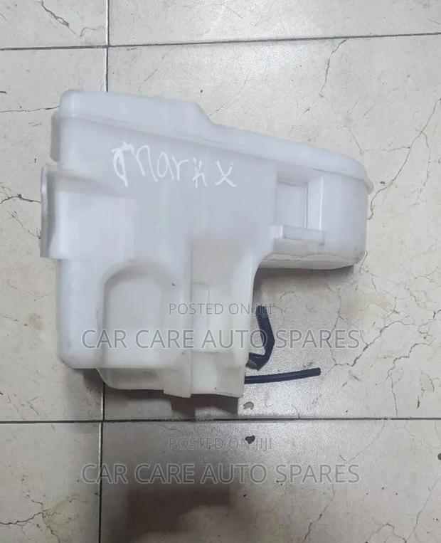 Washer Bottle Toyota Mark X - thumbnail 2