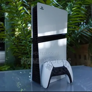Preowned 2tb Ps5 Pro Complete.