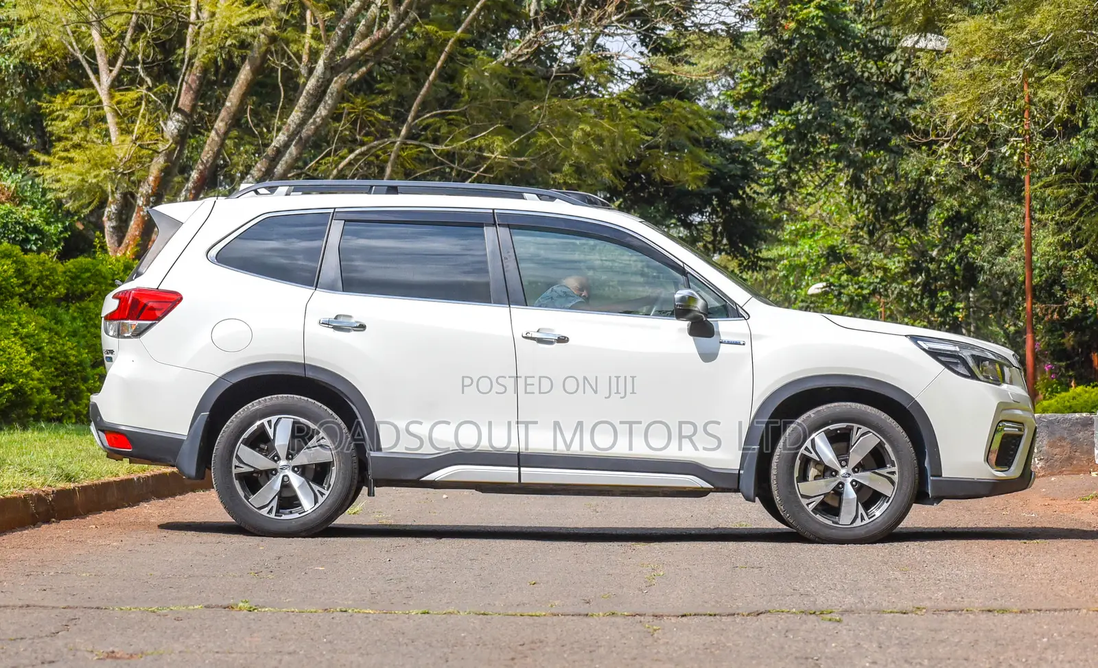 Subaru Forester 2018 White