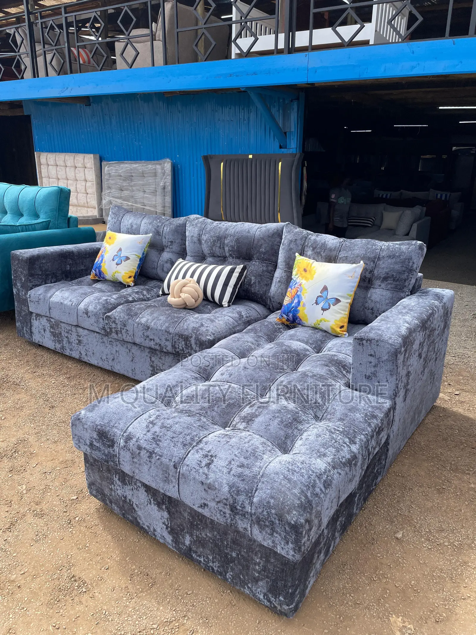 A Gray Sofa That Combines Comfort With a Bold Aesthetic