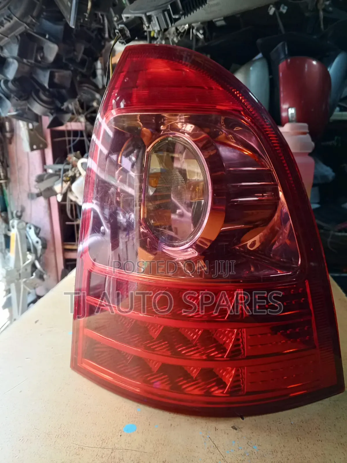 Fielder 2005 Taillight