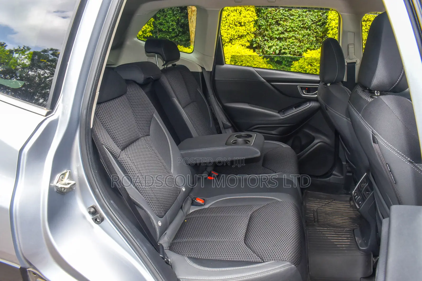 Subaru Forester 2019 Silver