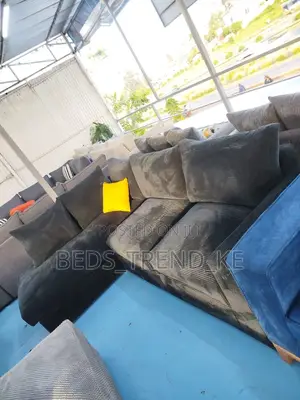 Black 6 Seater Normal L Seat