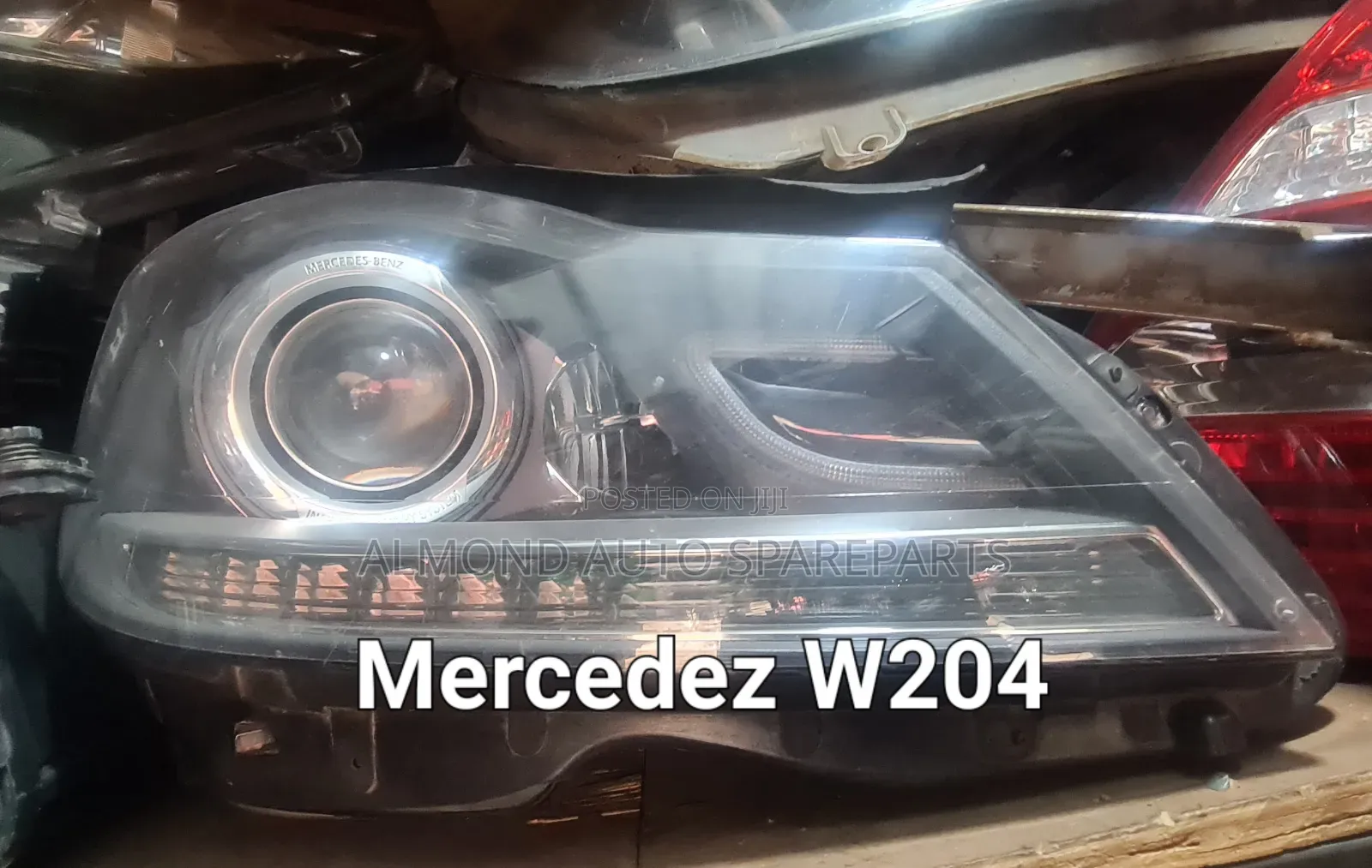 Mercedez Benz W204 Headlight