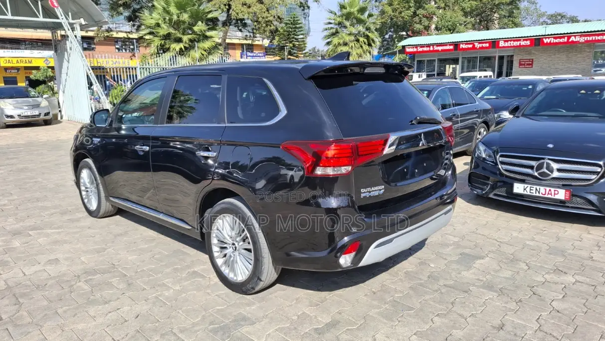 Mitsubishi Outlander PHEV 2019 Black