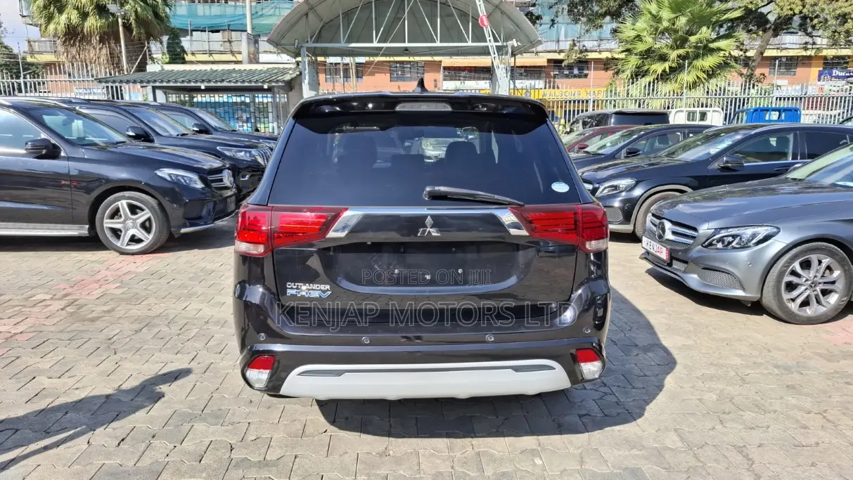 Mitsubishi Outlander PHEV 2019 Black