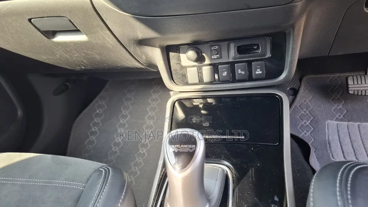 Mitsubishi Outlander PHEV 2019 Black