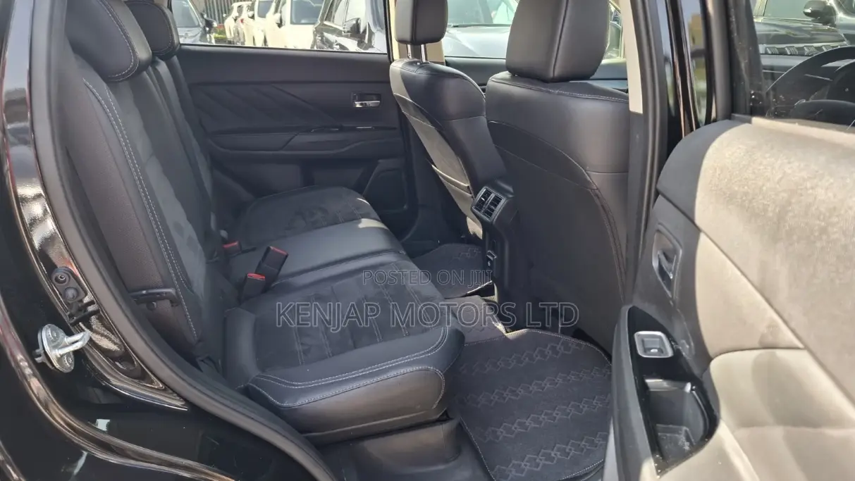 Mitsubishi Outlander PHEV 2019 Black