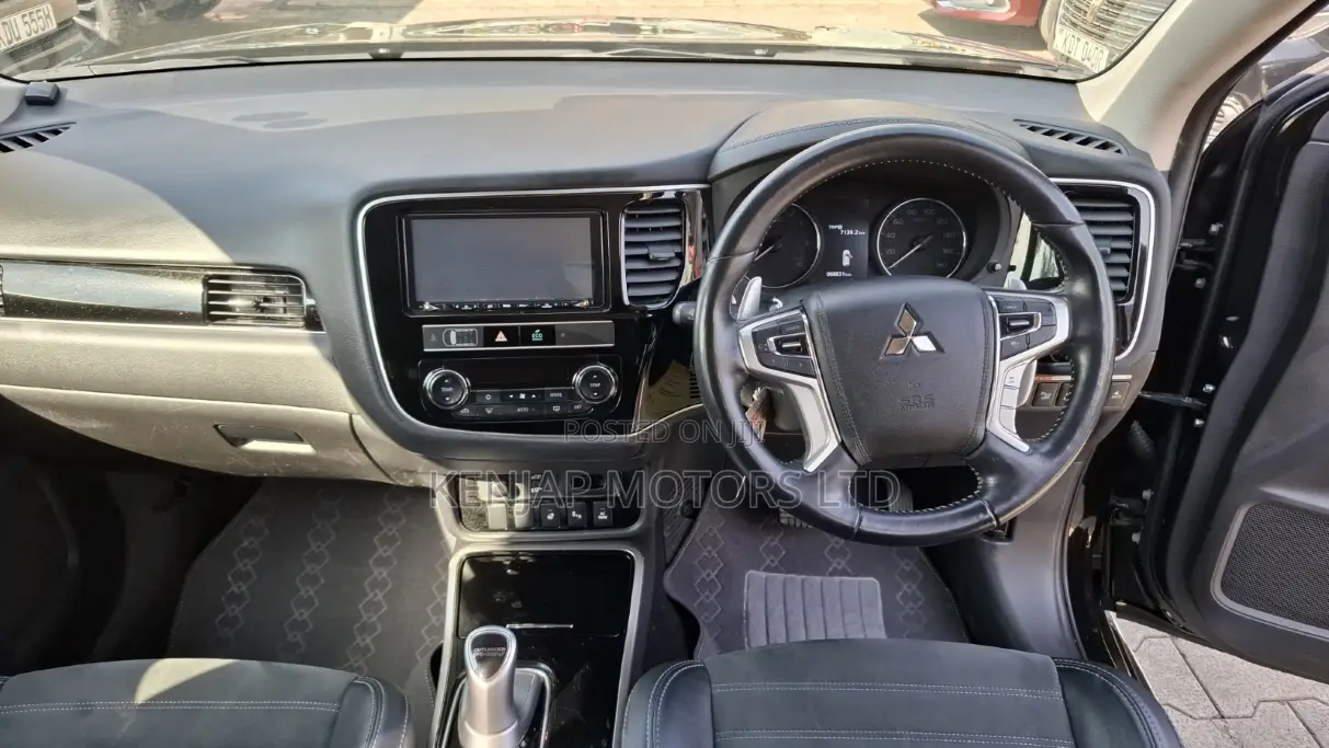 Mitsubishi Outlander PHEV 2019 Black