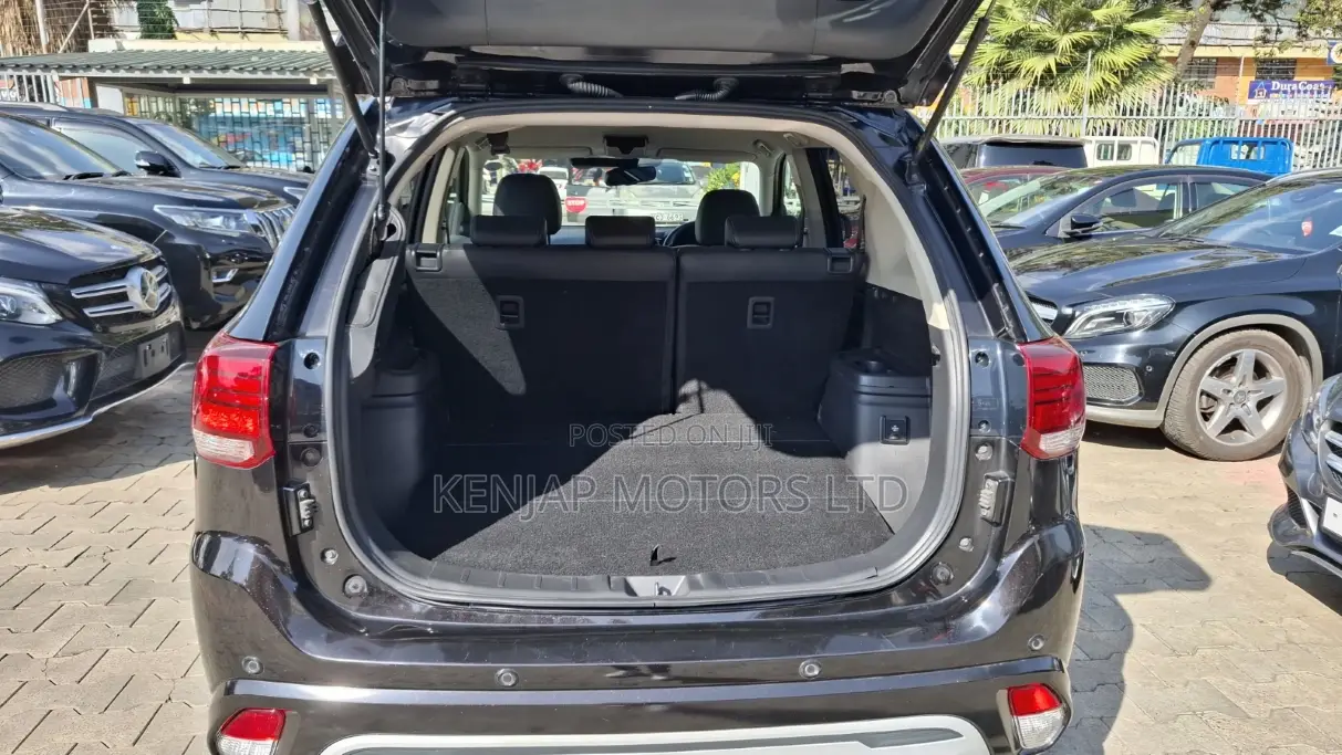 Mitsubishi Outlander PHEV 2019 Black