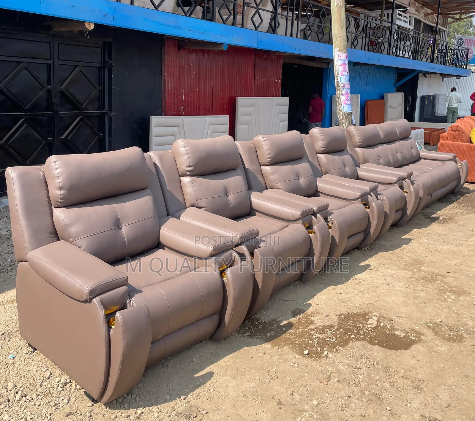 Semi Recliners Offering Full Relaxation and Upright Support