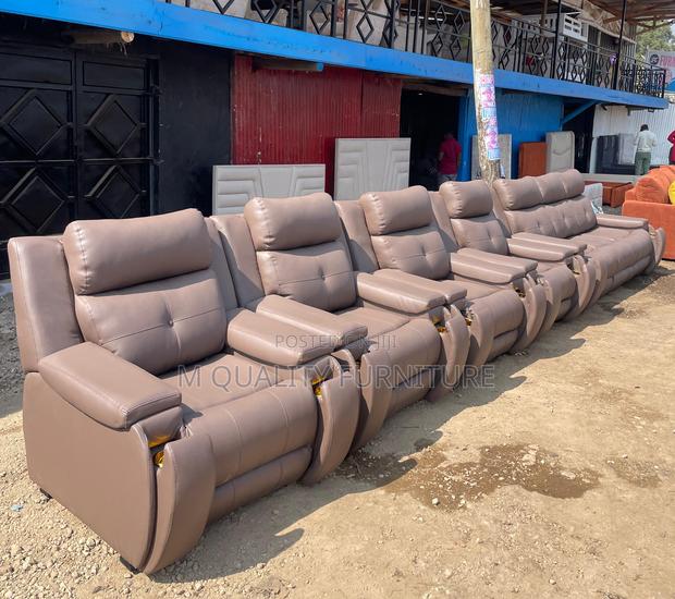 Semi Recliners Offering Full Relaxation and Upright Support