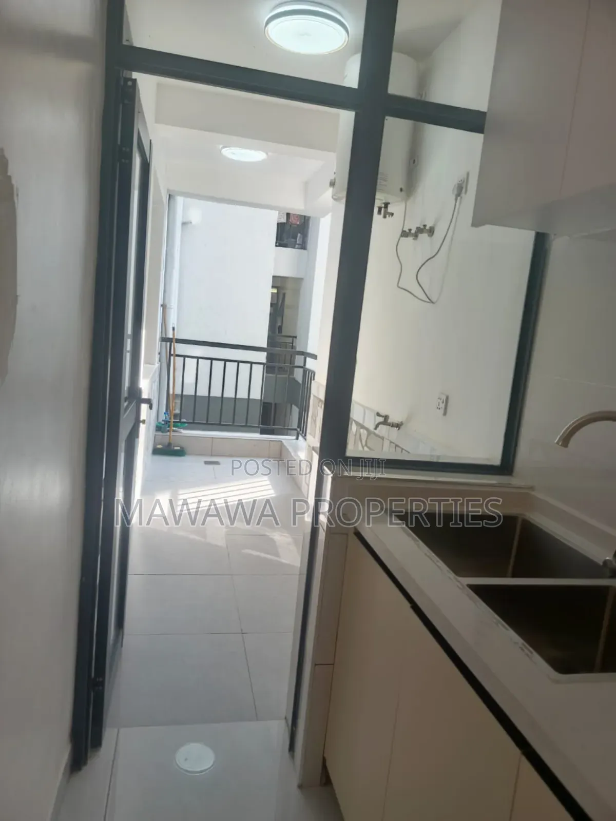 2bdrm Apartment in Gate Way Mall Area, Syokimau for sale