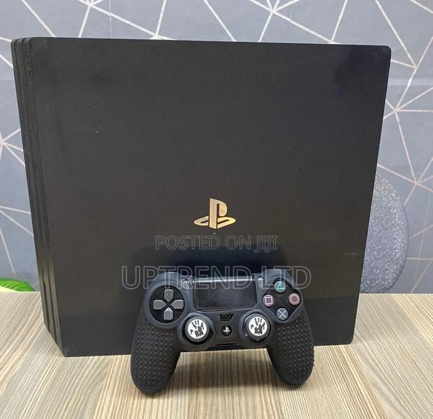 Jet Black Previously Owned Ps4 Pro - main view