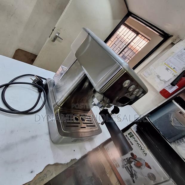 Innovia Expresso Machine - main view