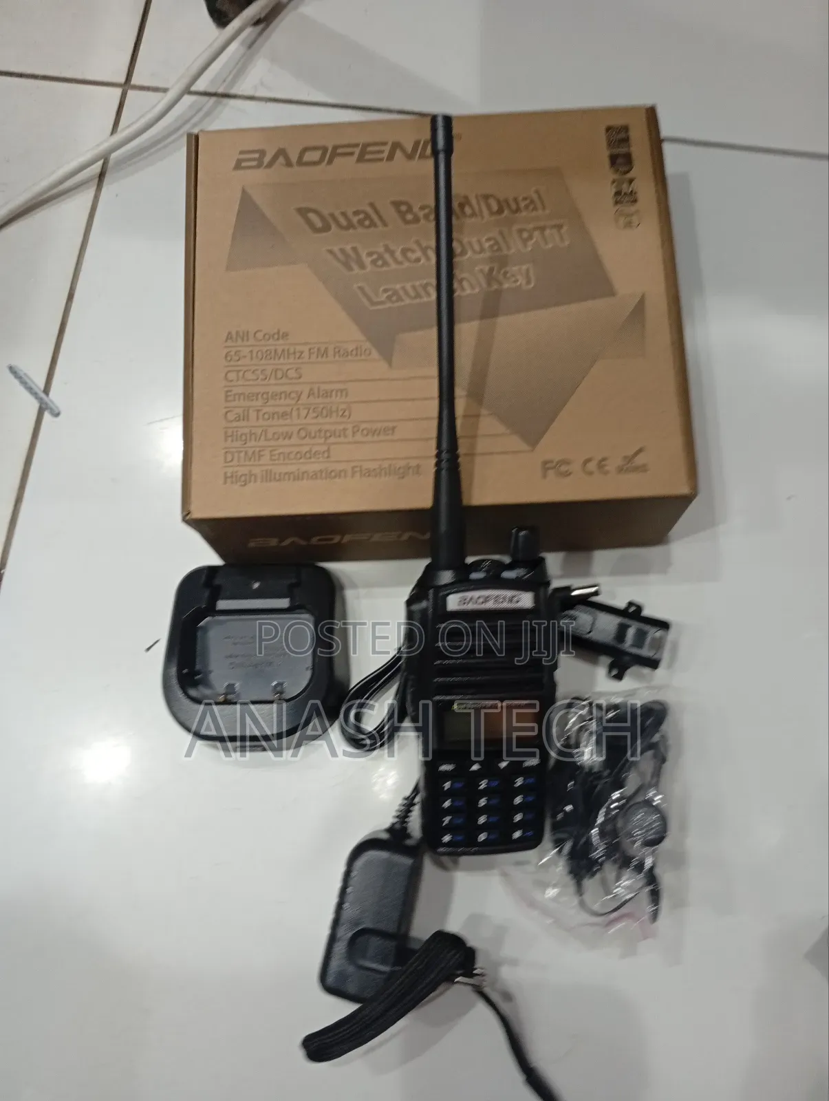 Radio Uv-82 8w Walkie Talkie