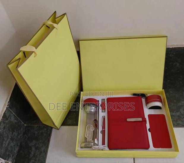 6in1 Corporate Luxurious Gift Pack - main view