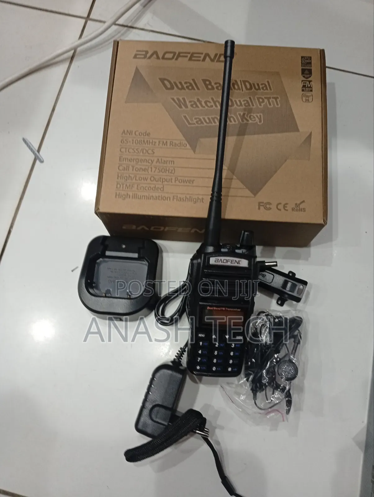 Baofeng Uv-82 Two Way 8 Km Radio Walkie Talkie 1 Piece