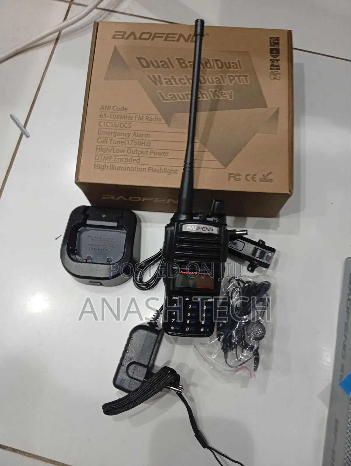 Baofeng Uv-82 Two Way 8 Km Radio Walkie Talkie 1 Piece