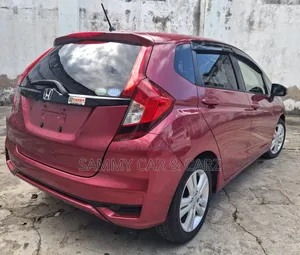 Honda Fit 2018 Maroon