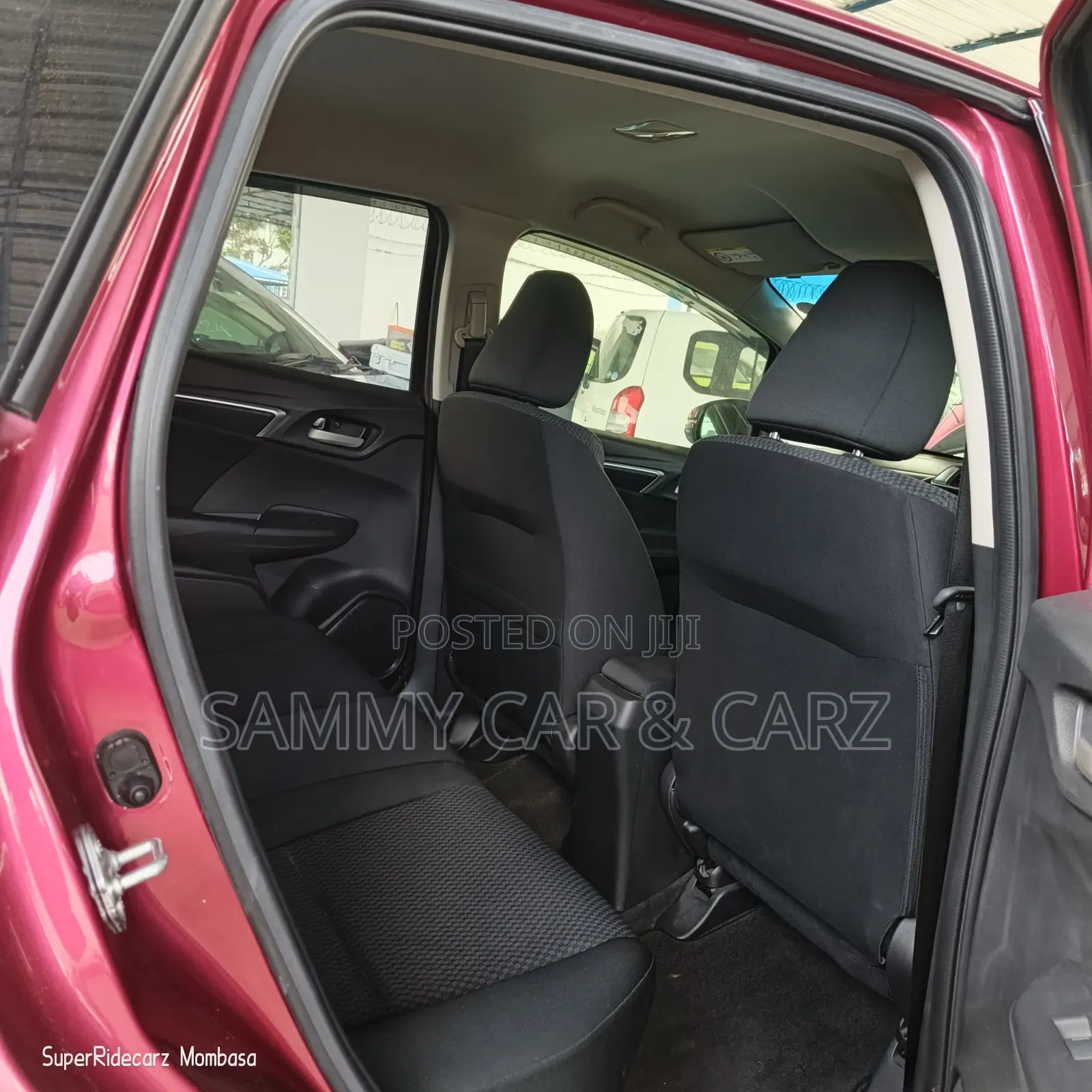 Honda Fit 2018 Maroon
