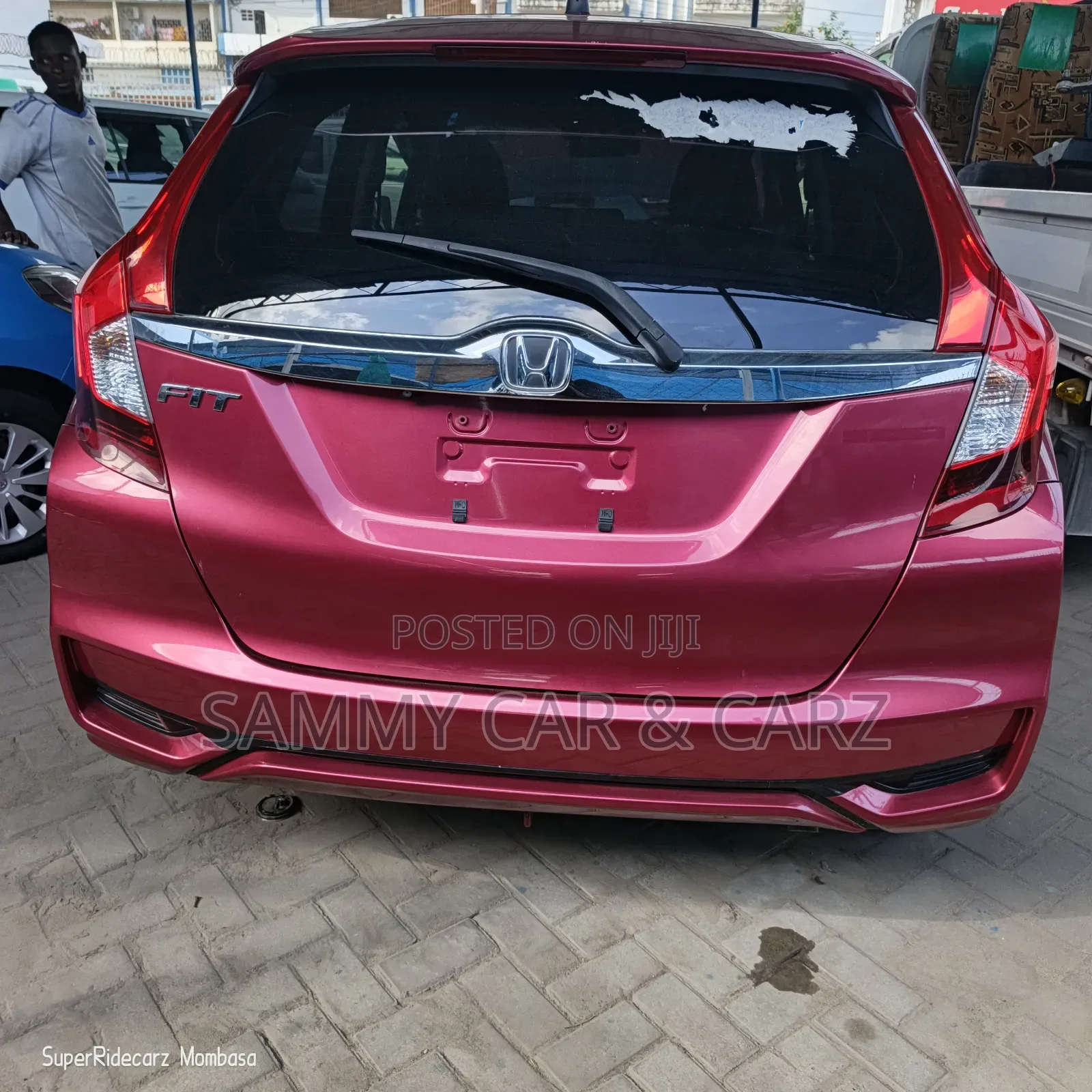 Honda Fit 2018 Maroon
