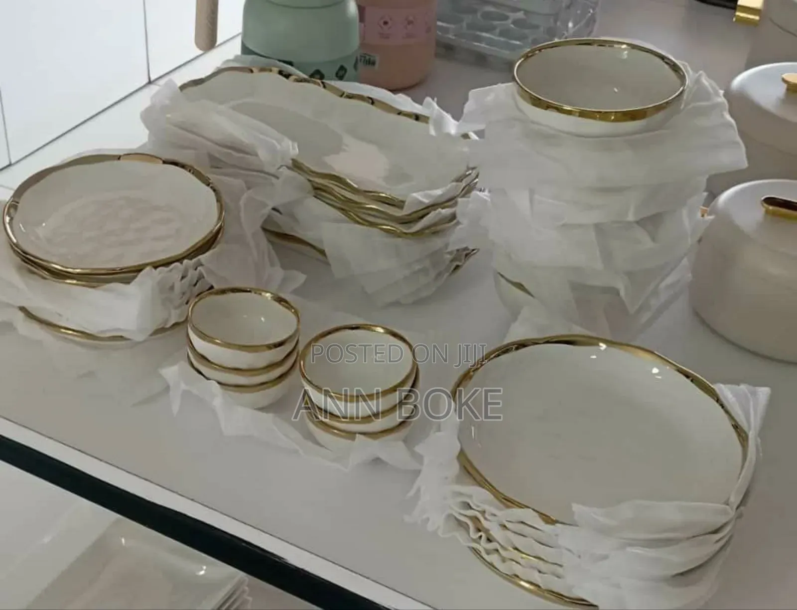 *30 Pc Luxury White Porcelain Ceramic Dinner Set*