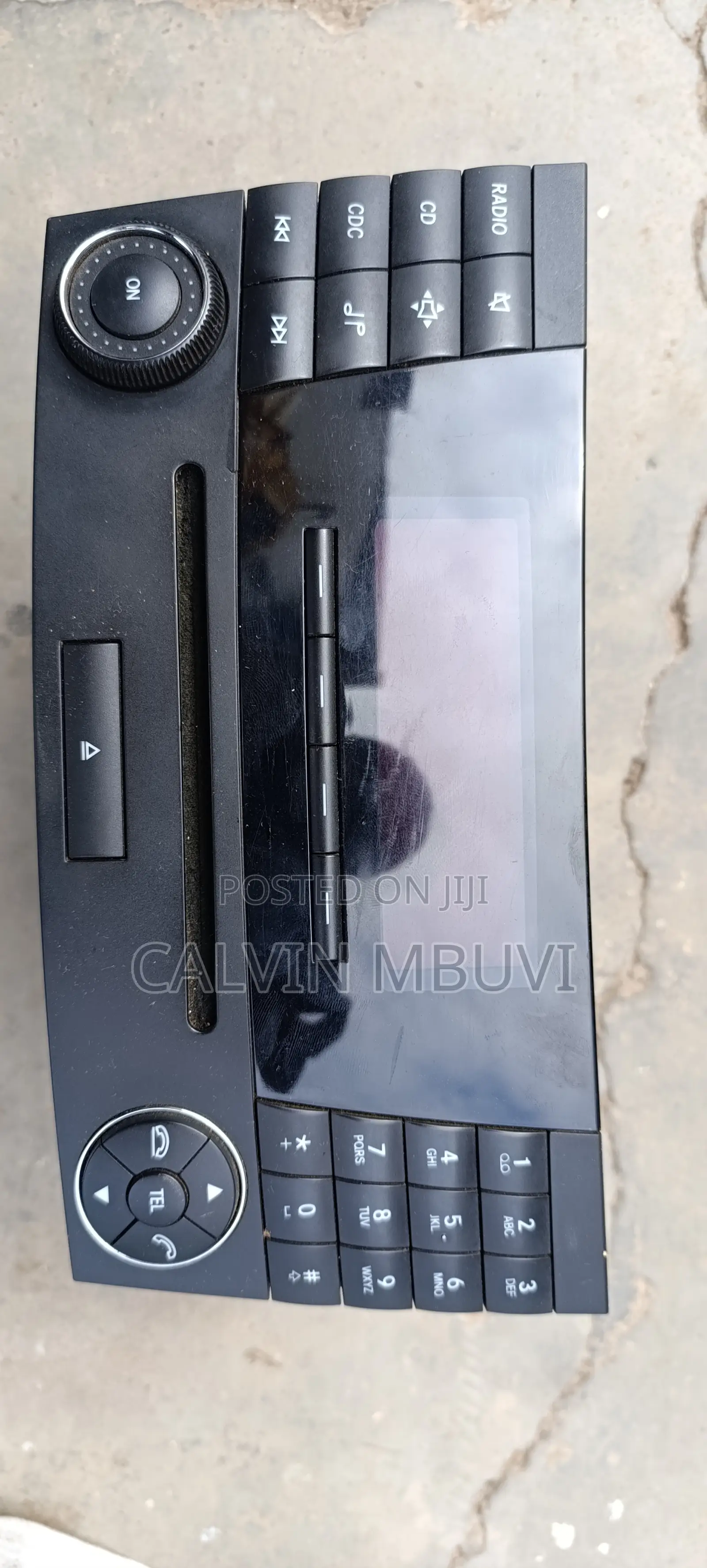 2005 Mercedes Benz W211 Original Audio Radio Operating Unit.