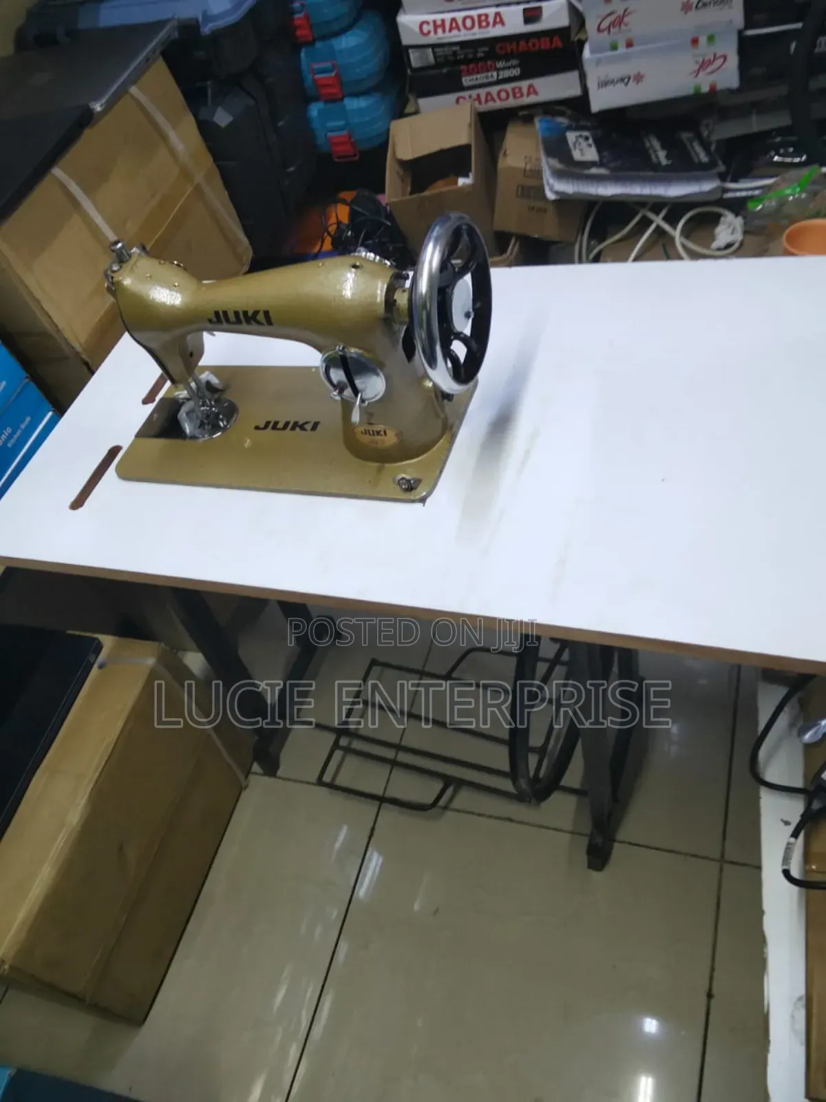 Juki Sewing Machine/Complete Heavy Duty Juki Sewing Machine