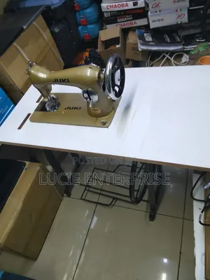 Juki Sewing Machine/Complete Heavy Duty Juki Sewing Machine