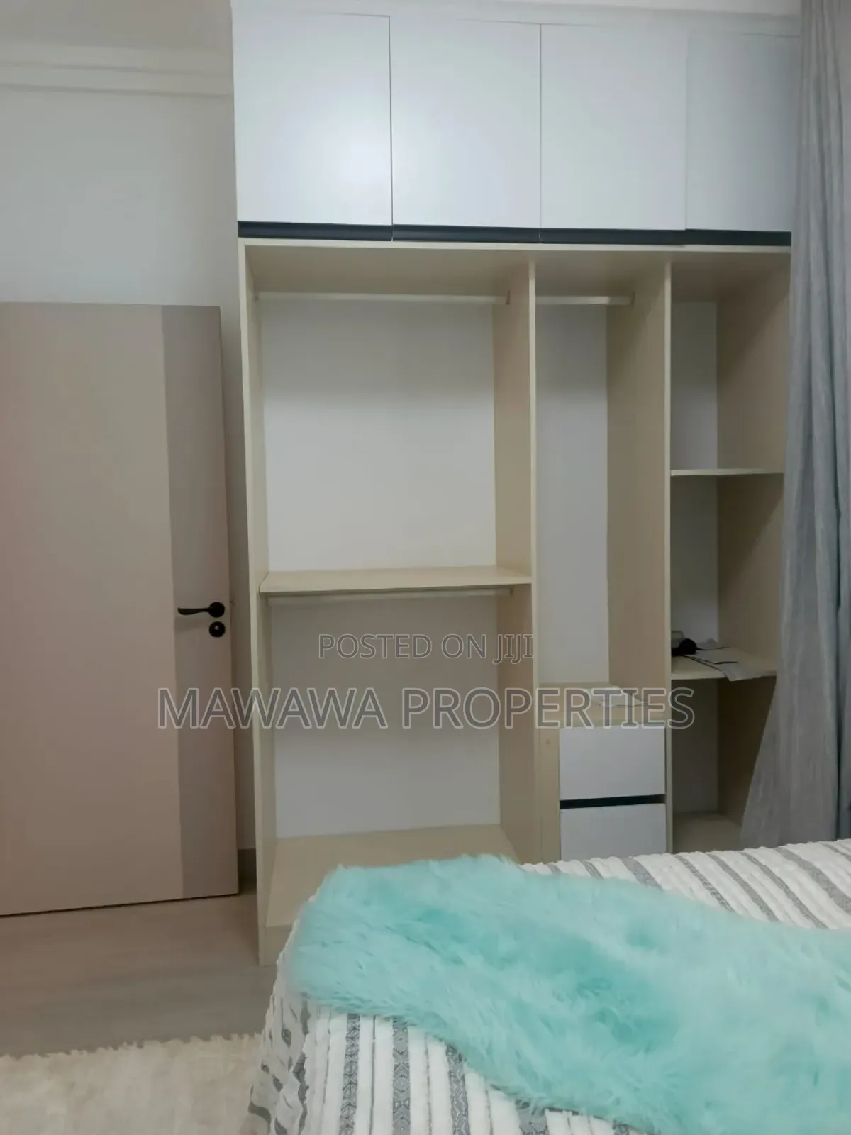 3bdrm Apartment in Gateway Mall, Syokimau for sale