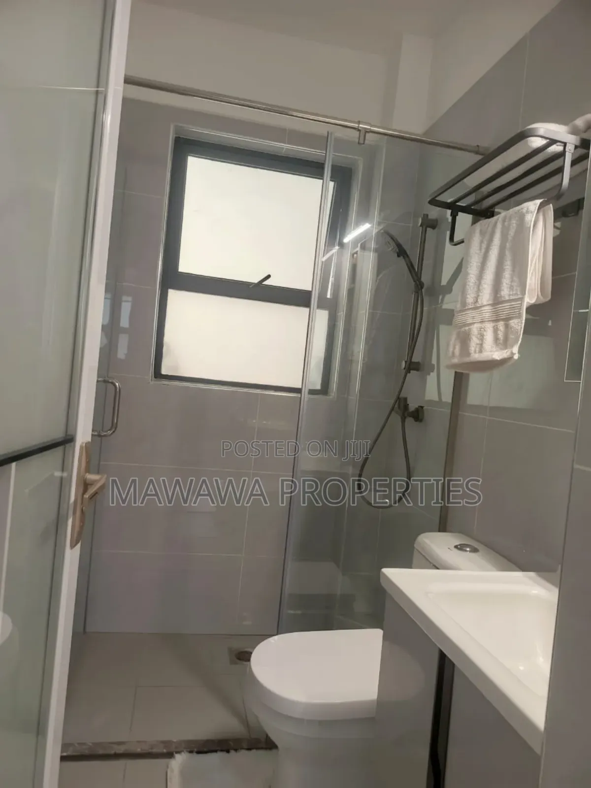 3bdrm Apartment in Gateway Mall, Syokimau for sale