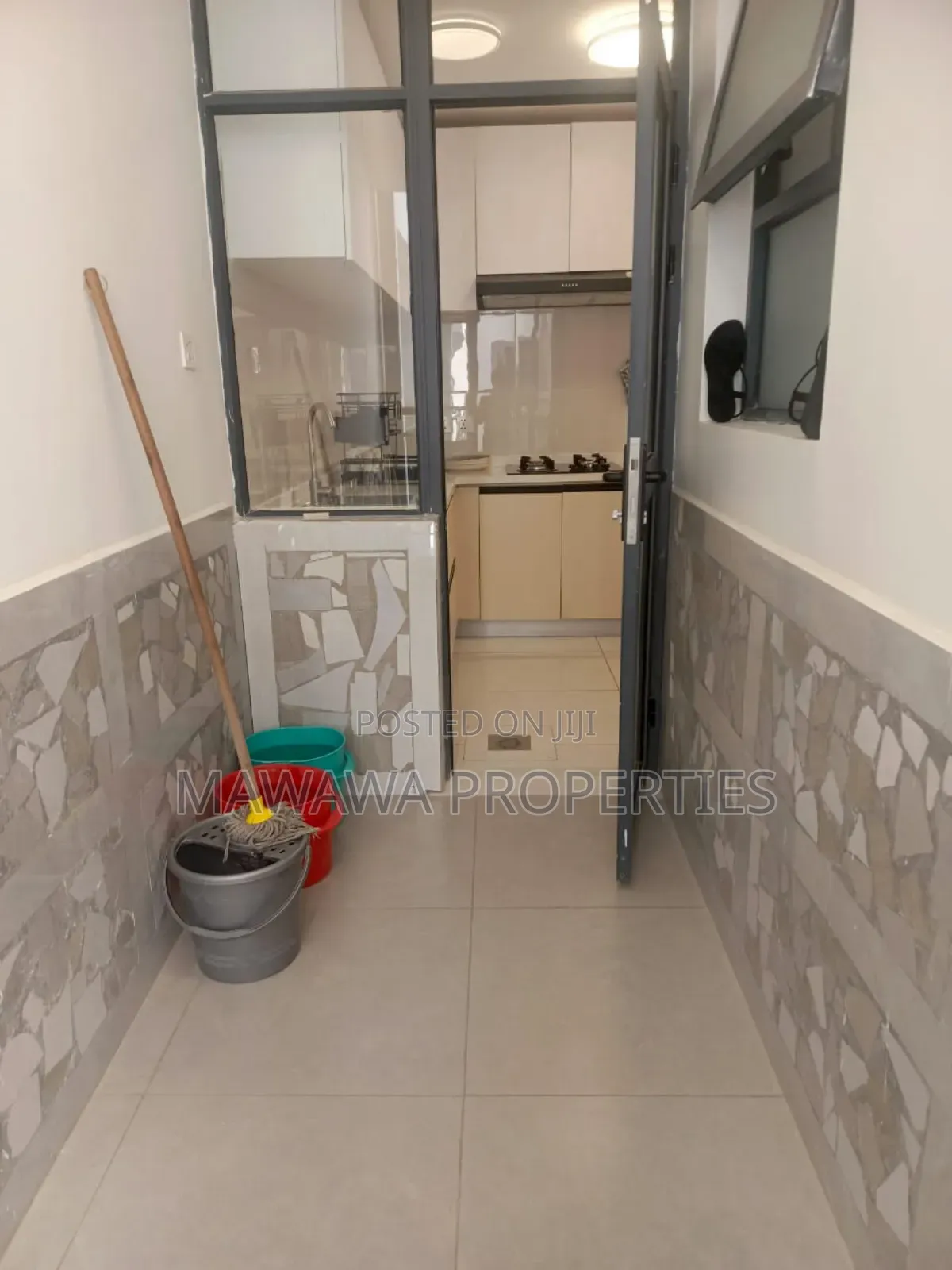 3bdrm Apartment in Gateway Mall, Syokimau for sale