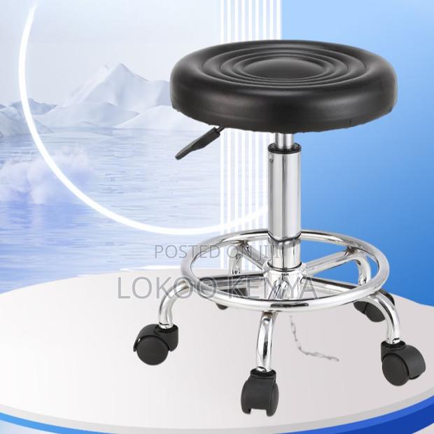 Office Stool : Height Control Black Stool - main view