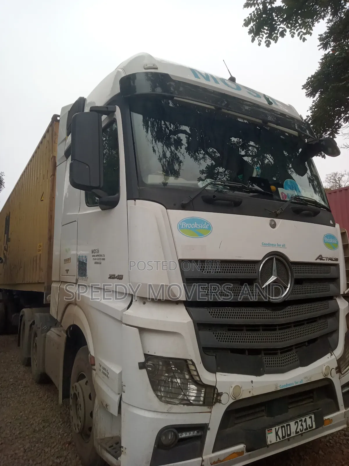 Boxbody Trailers for Goods Delivery at Hand
