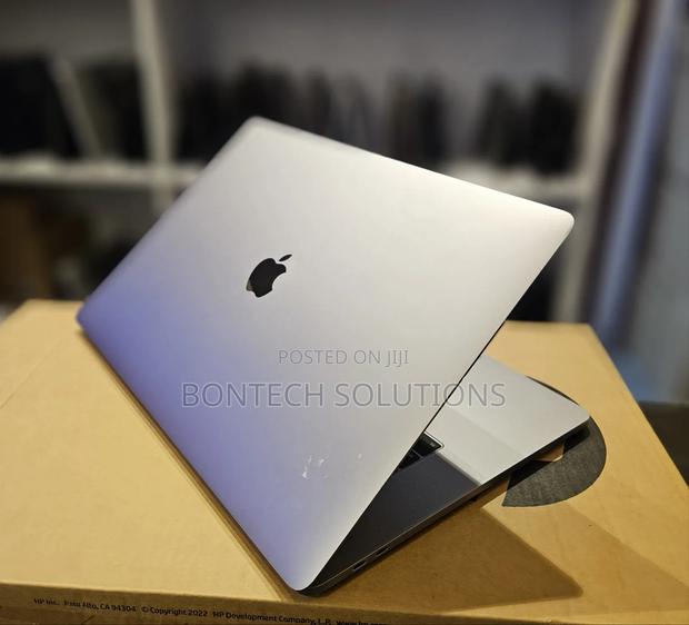 Laptop Apple MacBook Pro 2018 32GB Intel Core I9 SSD 1T - thumbnail 3