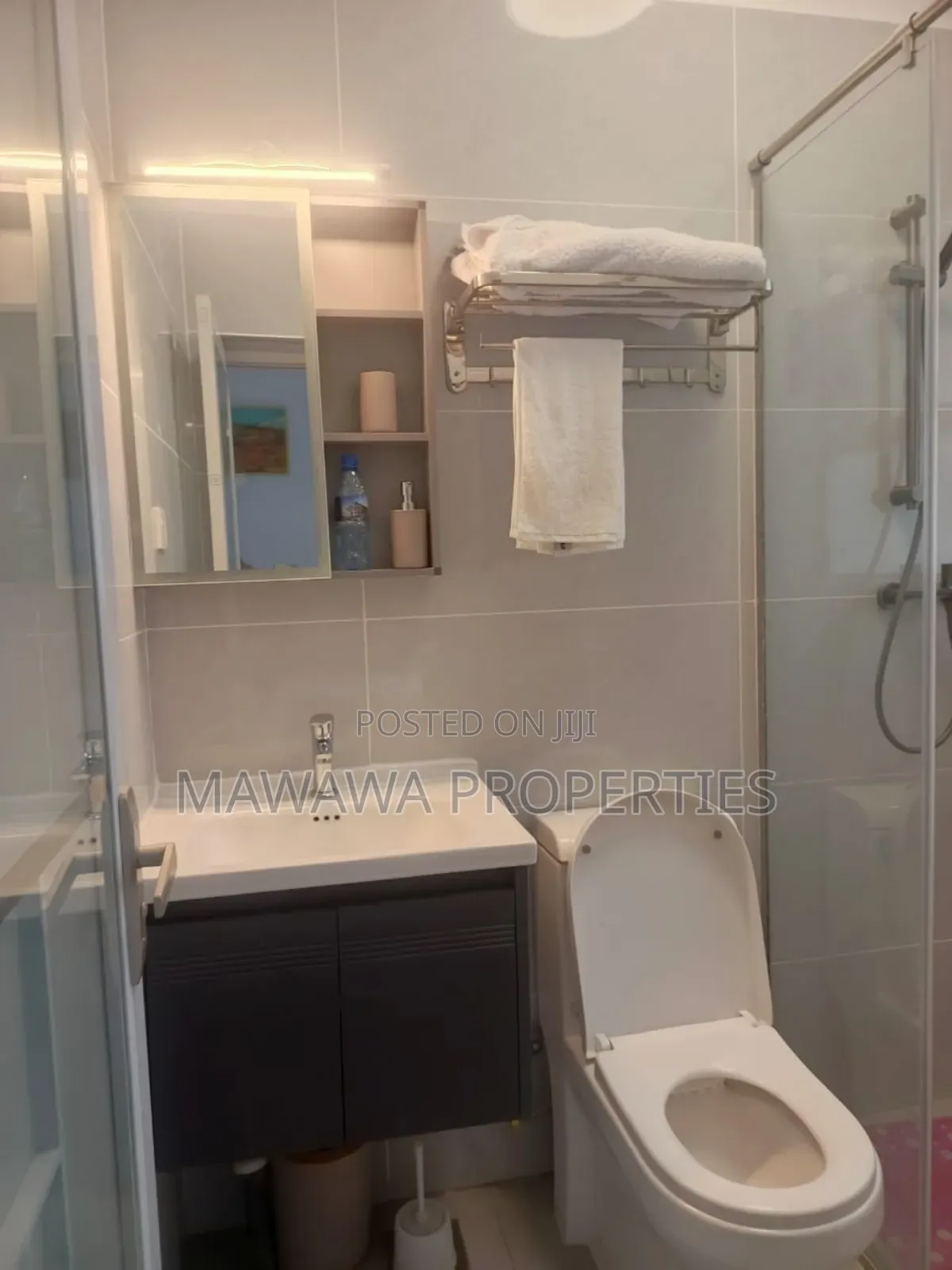 3bdrm Apartment in Gateway Mall, Syokimau for sale