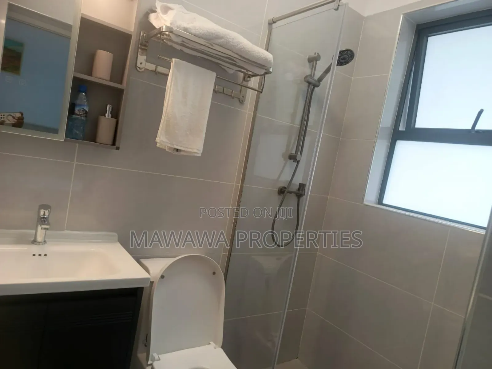 3bdrm Apartment in Gateway Mall, Syokimau for sale