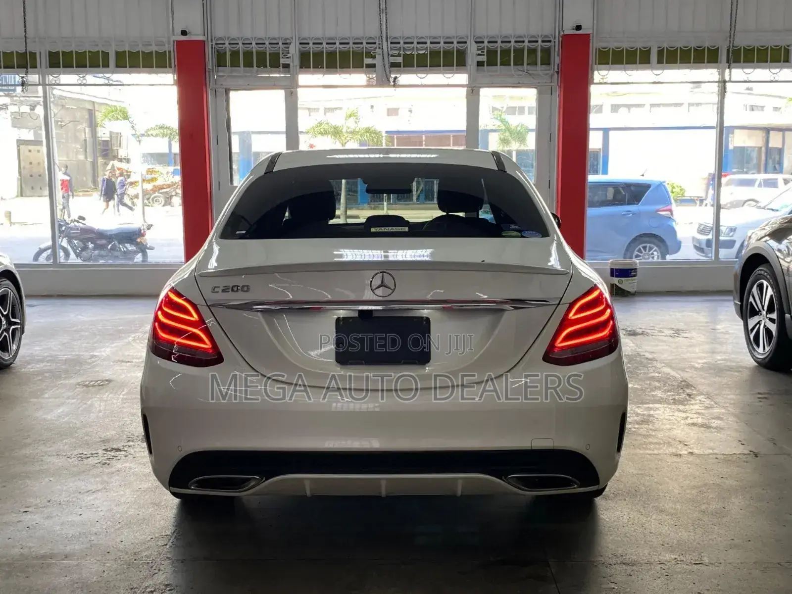 Mercedes-Benz C200 2018 White