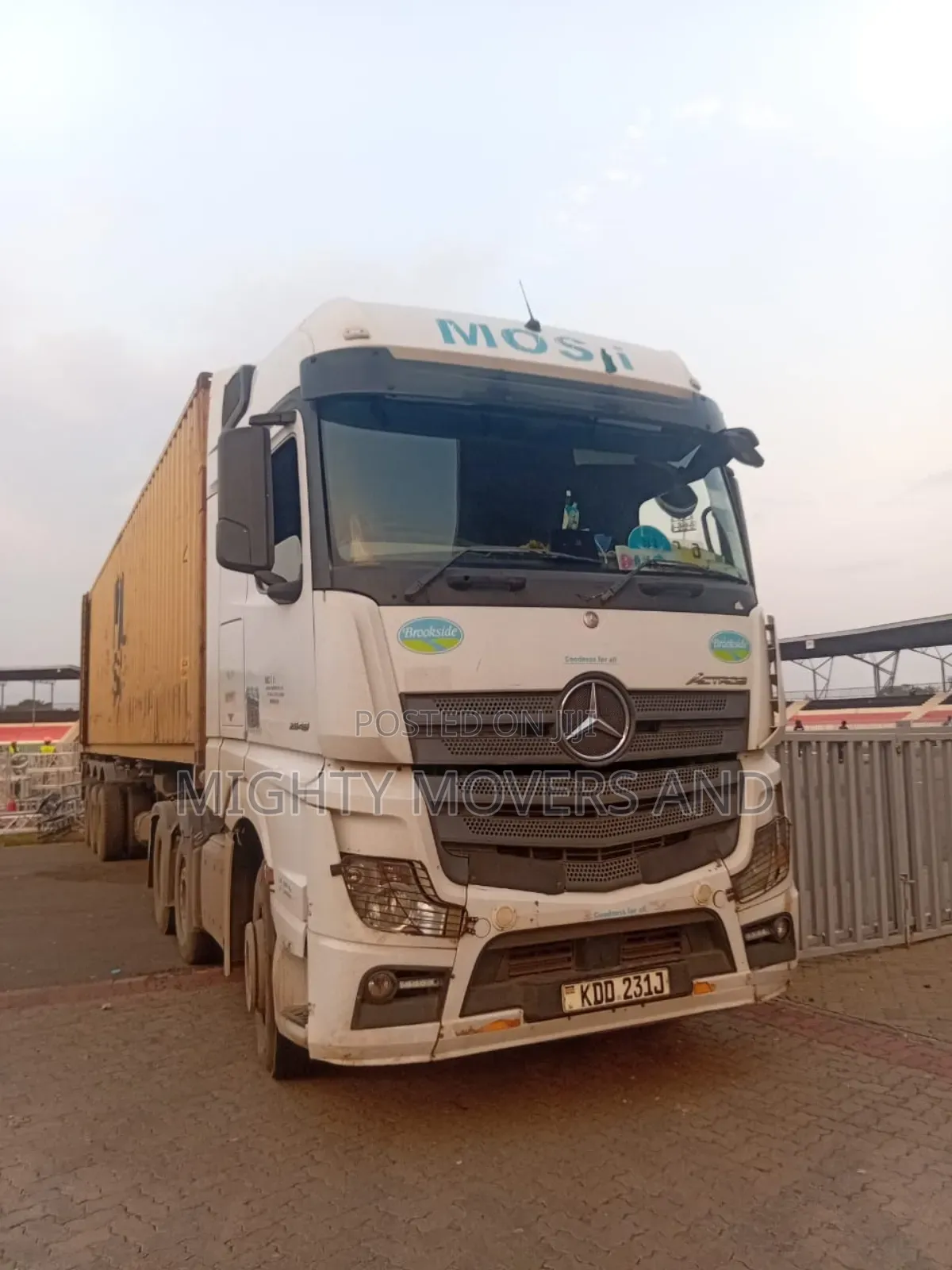 Transit Trailers for Goods Transportation