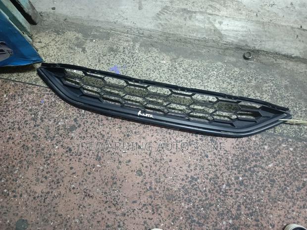 Honda Vezel Lower Bumper Grille
