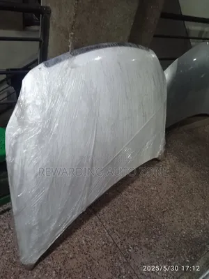 Premio 260 Bonnet White in Colour.